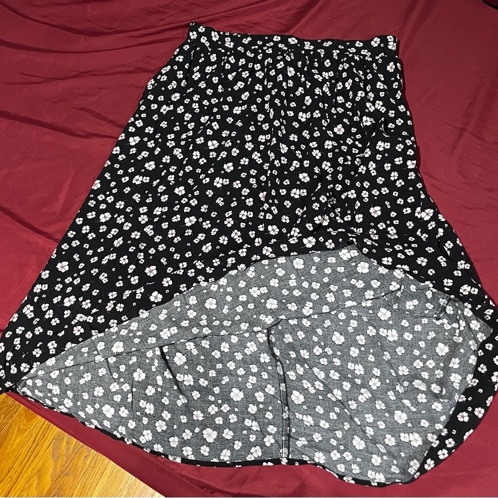 Nine West Size Medium(M) Floral Calf-Length Maxi Skirt
